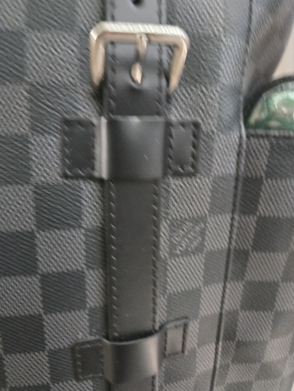 Louis Vuitton Christopher Backpack - Picture 3 of 16